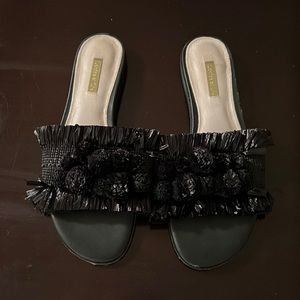 Louise et Cie Women's Arthya Black/Black 8 M US Raffia Pom Slides